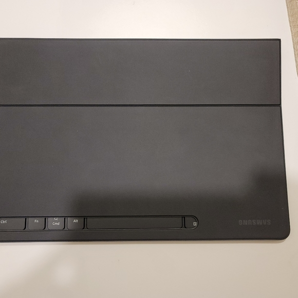 Samsung Galazy Tab S8 Plus Slim Book Keyboard Cover - Picture 3 of 8